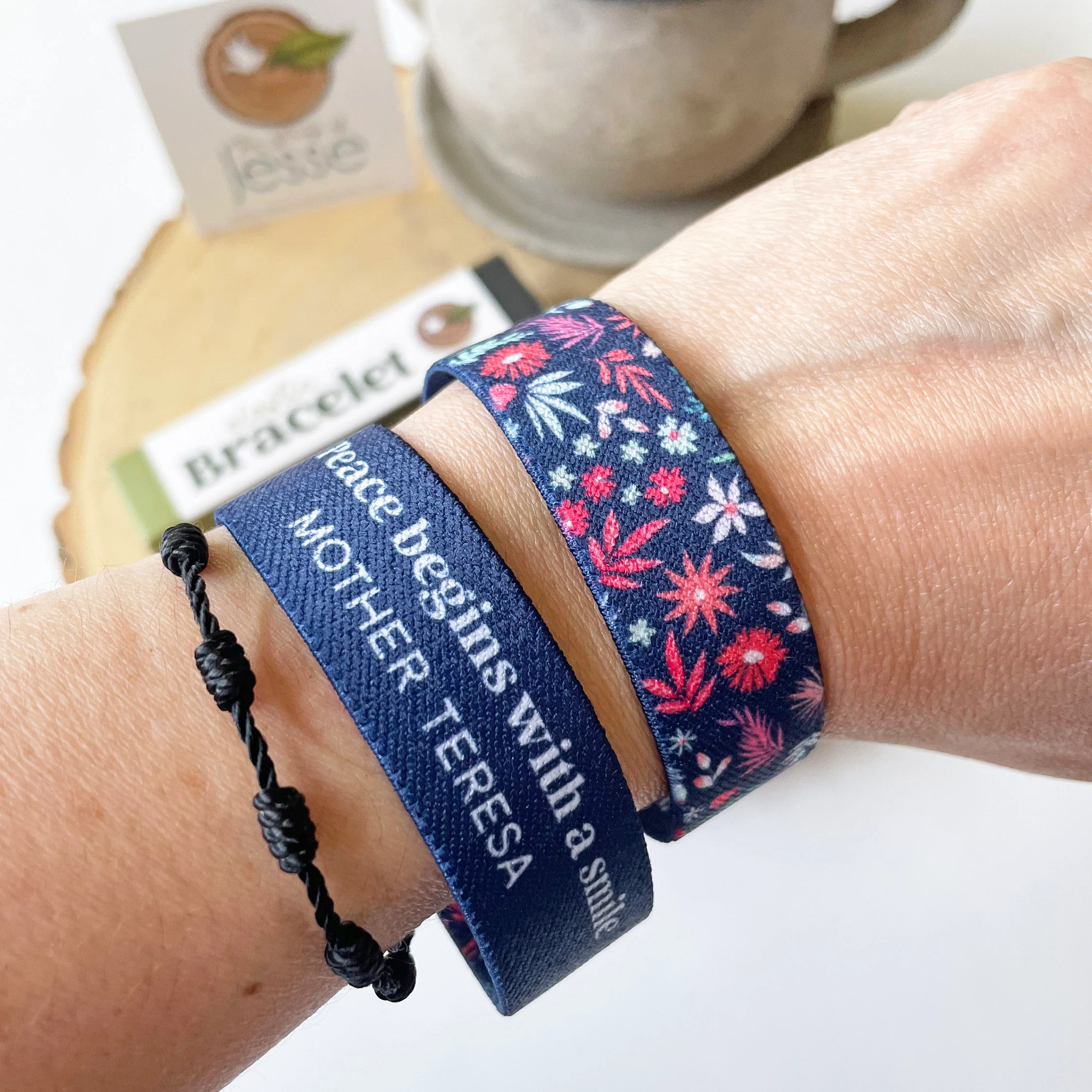 Mother Teresa | Reversible Elastic Bracelet