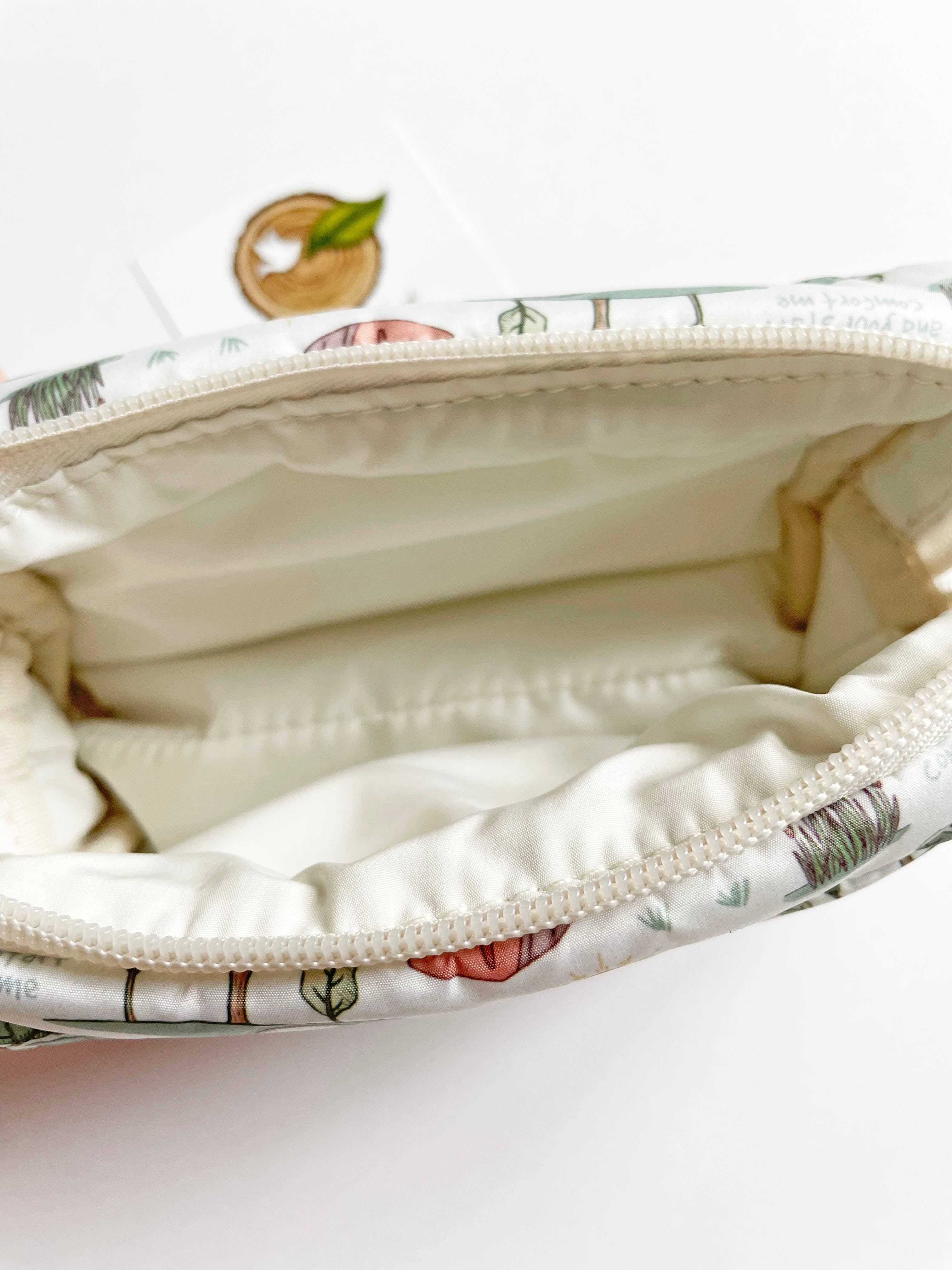 The Good Shepherd Lightweight Waterproof Puffer Pouch