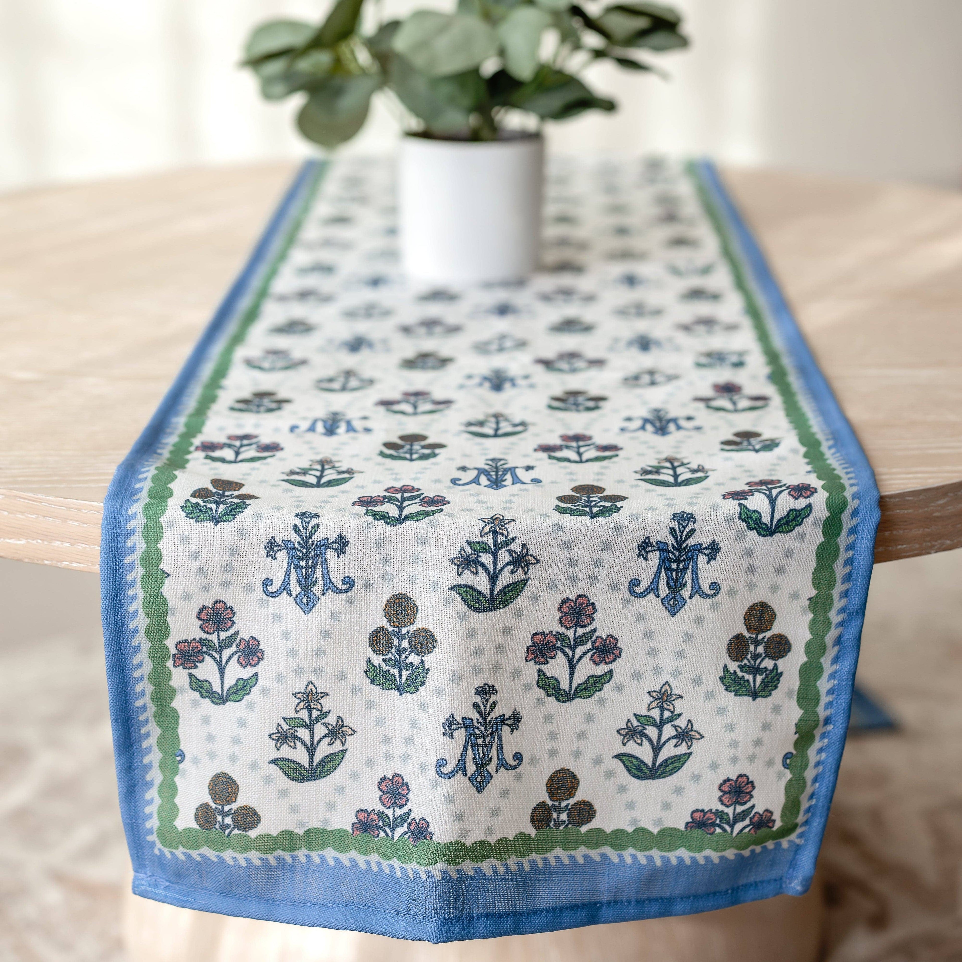 Marian Floral Table Runner Set