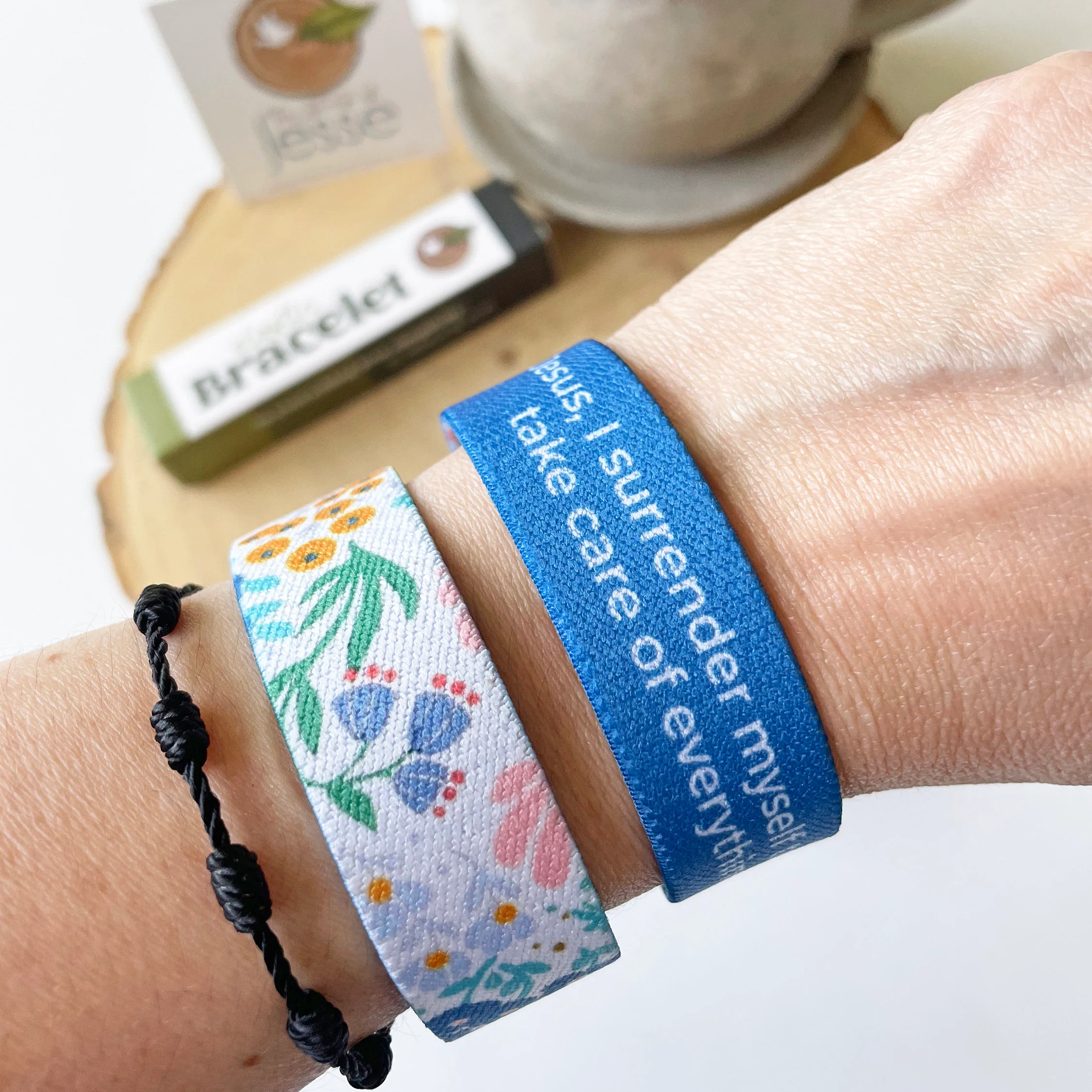 Jesus, I Surrender Myself to You | Reversible Elastic Bracelet
