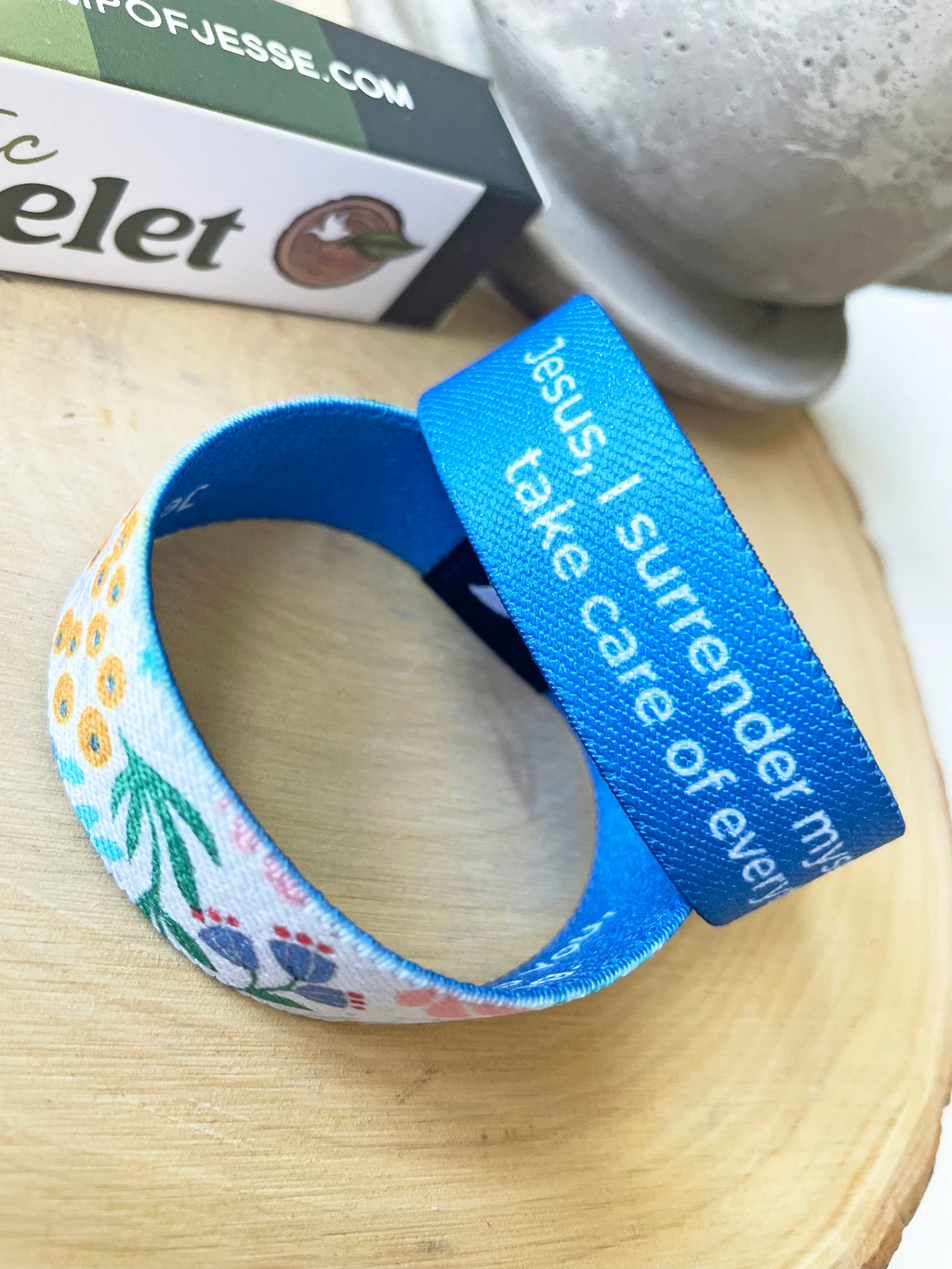 Jesus, I Surrender Myself to You | Reversible Elastic Bracelet